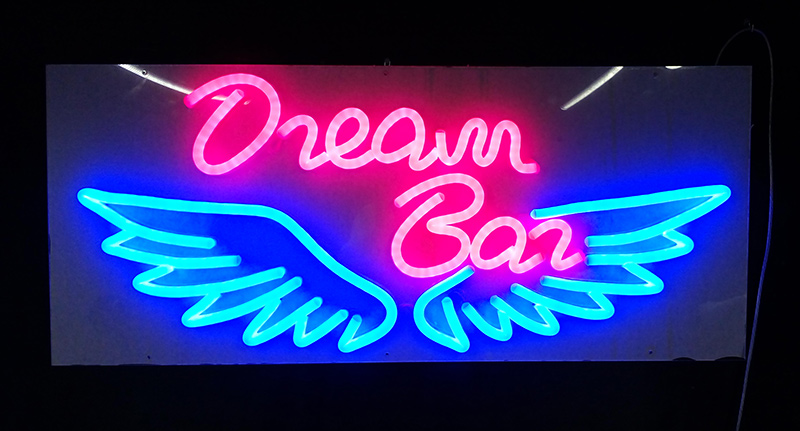 Dream Bar 霓虹標牌